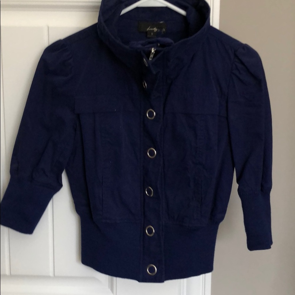 Cropped jacket